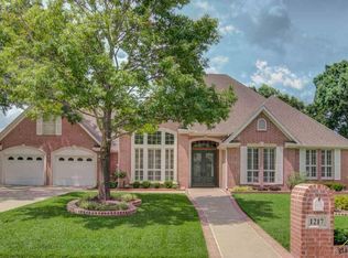 1217 River Bend Dr, Tyler, TX 75703