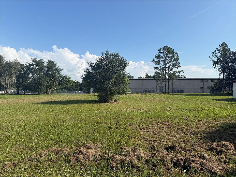 2nd image of 904 N WALDRON STREET
