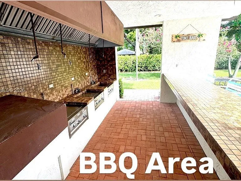 2736 Carnation Ct — Photo 22