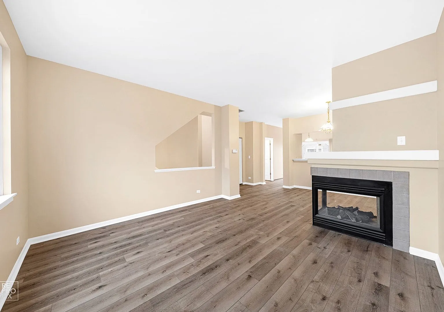 Three Bedroom Two Story Townhome — Photo 4