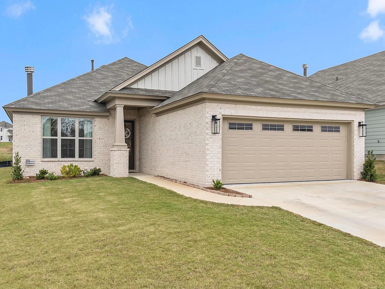 9928 Bluestone Cir — Photo 1