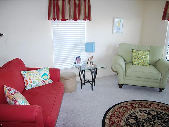 4th image of 20510 River Dr