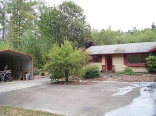 86 E Hummingbird Ln, Belfair, WA 98528