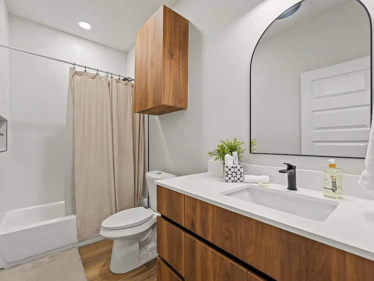 8101 N 23rd St #19 — Photo 32