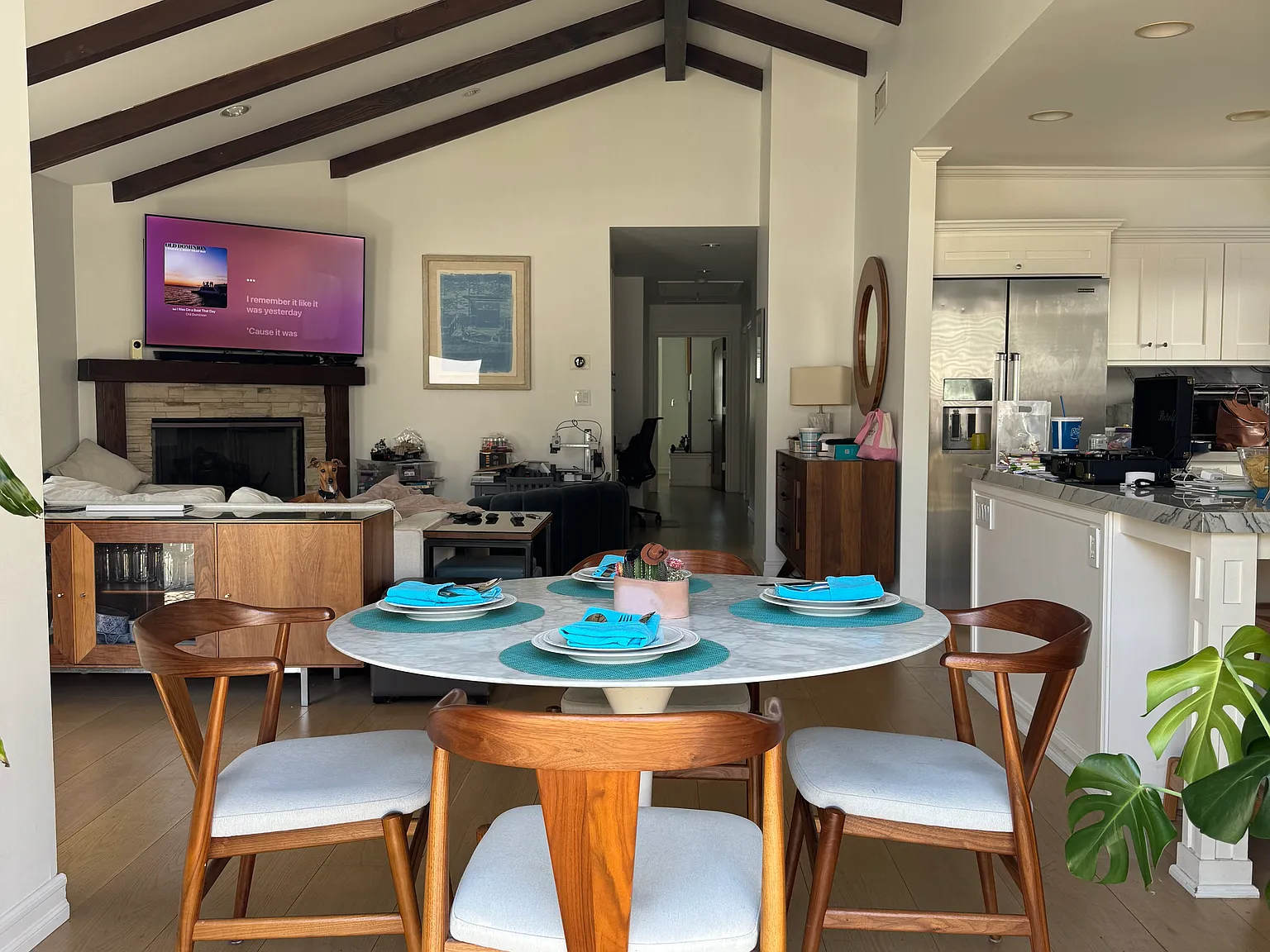 4 bed, 1950 sqft, $9,000 — Photo 3