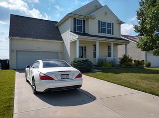 2208 Walnut Creek Dr, Papillion, NE 68046