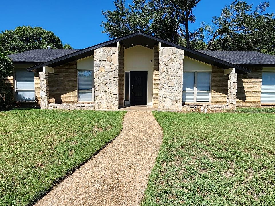 1st image of 12403 Cedar Bend Dr