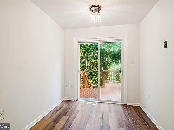 3rd image of 14516 Creek Branch Ct