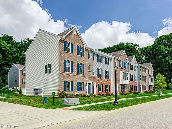 2nd image of 1122 Bean Ln