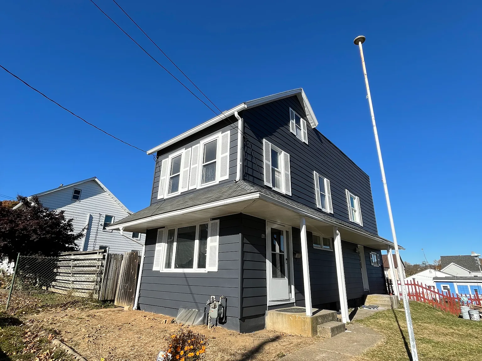 3 bed, 1148 sqft, $2,400 — Photo 1
