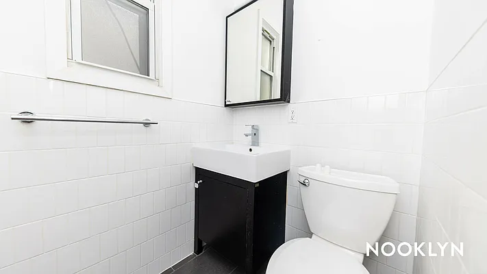 Rented by Nooklyn NYC LLC | media 4