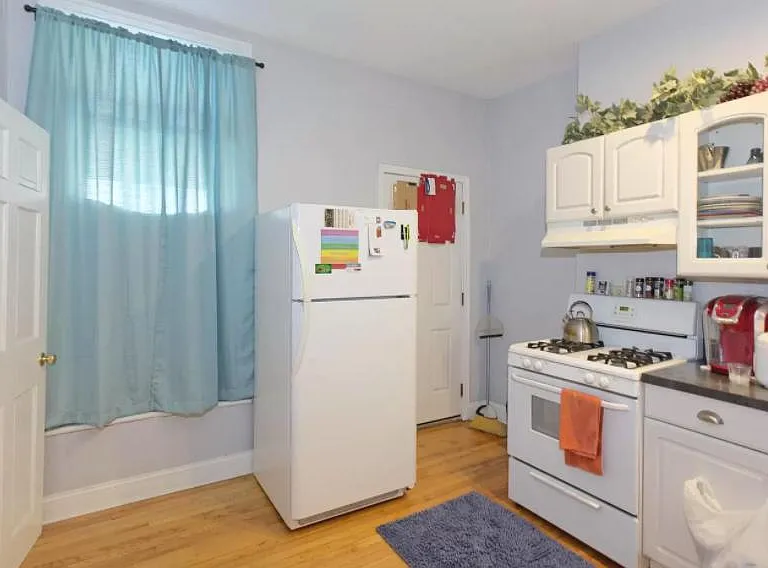 178 S Swan St #2 — Photo 8