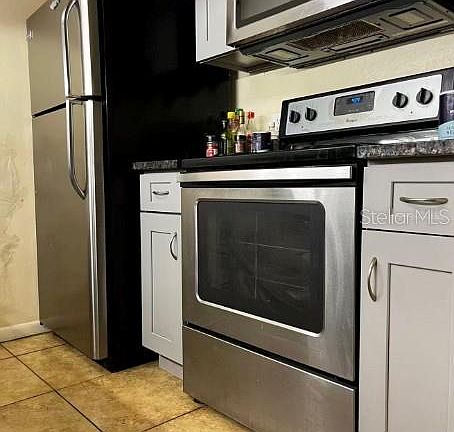 4th image of 3800 SW 20TH AVENUE #306
