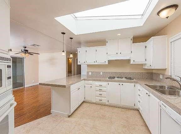 Stainless steel sink