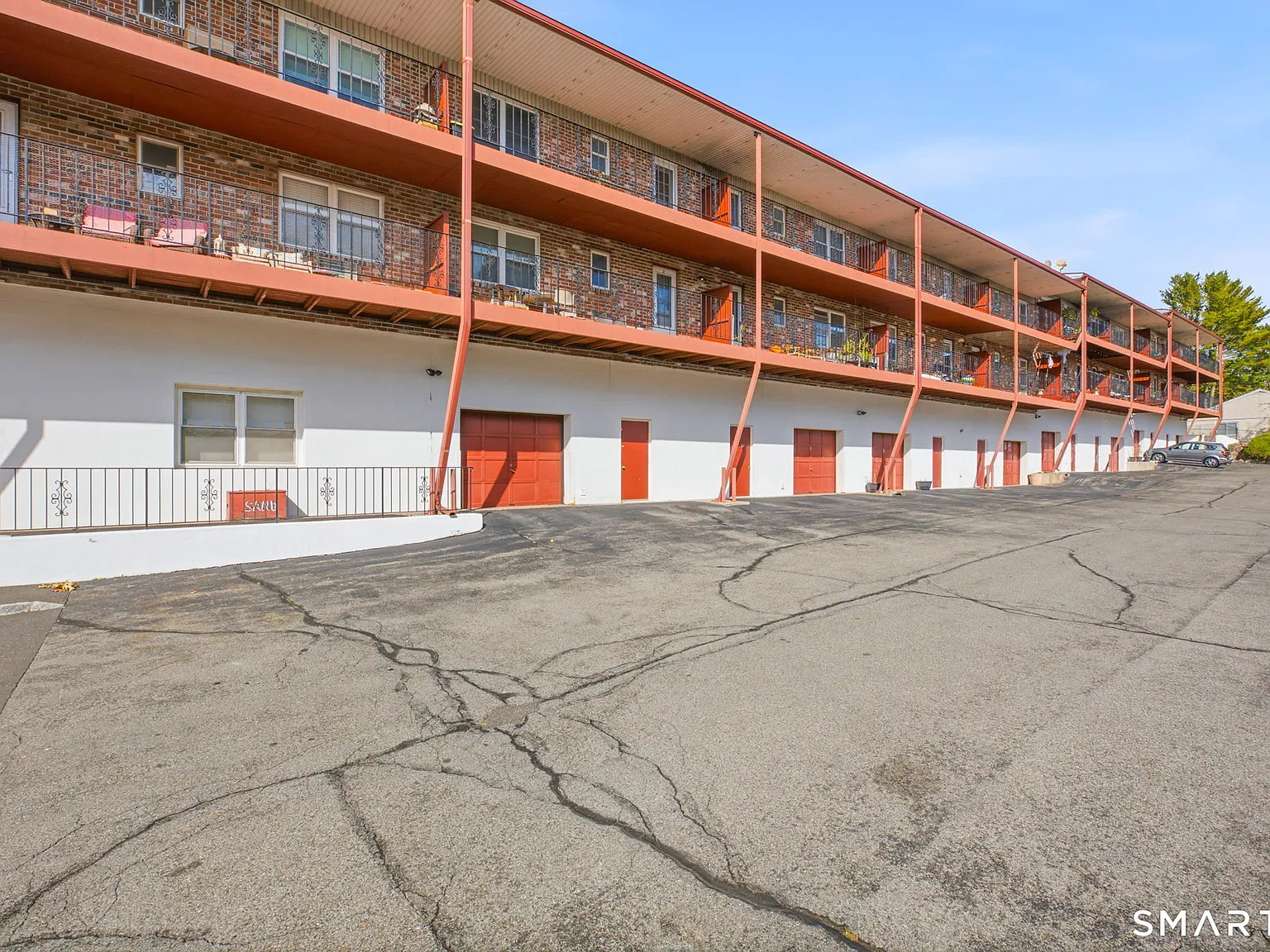 2 bed, 810 sqft, $2,500 — Photo 3