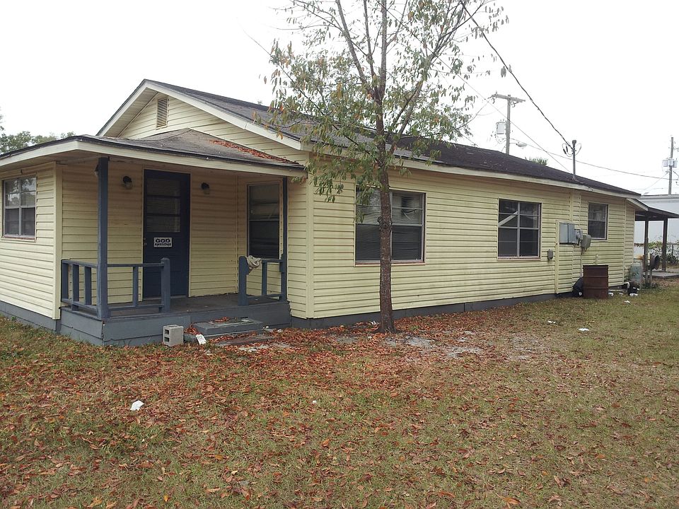 1st image of 1239 W Sycamore Ave