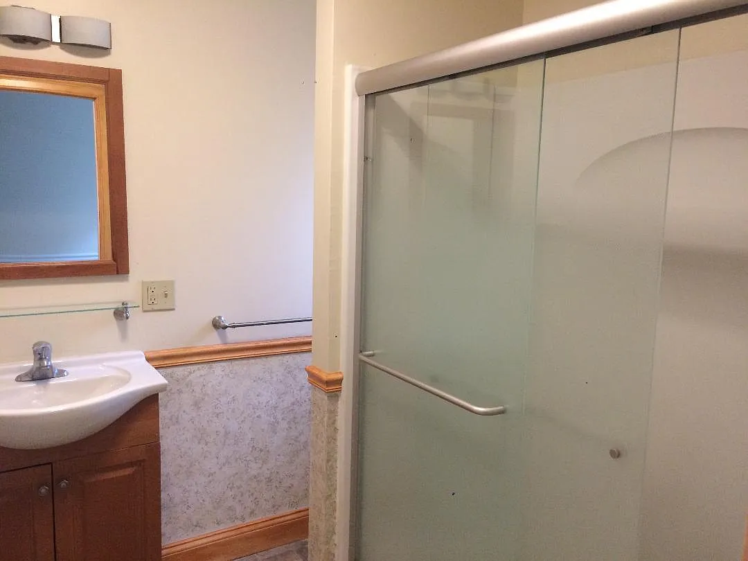 3 bed, 780 sqft, $2,925 — Photo 1