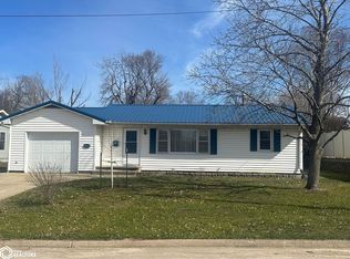 905 S 11th St, Centerville, IA 52544
