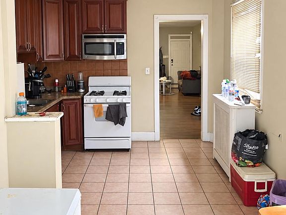 3rd image of 4815 N Warnock St