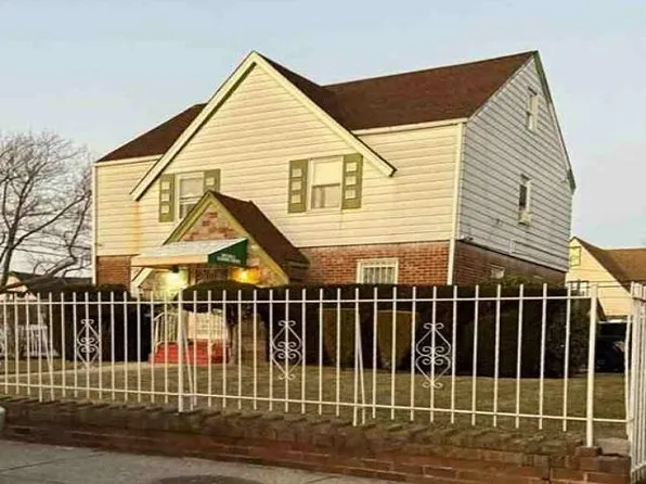 115-116 221st Street, Cambria Heights, NY 11411