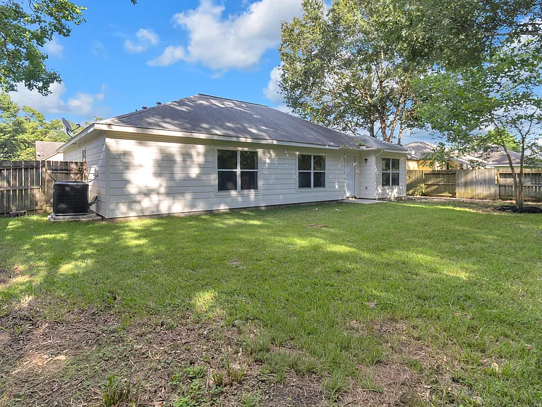 16413 Danika Oak Dr — Photo 31
