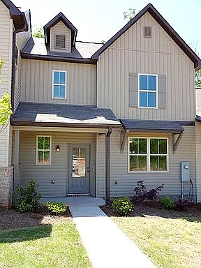 137 The Heights Dr