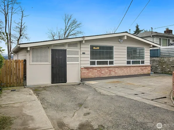 7226 33rd Avenue S, Seattle, WA 98118