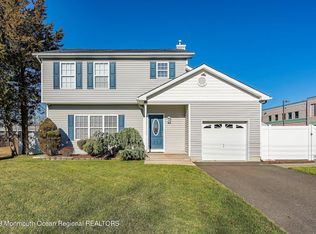 17 Albert Ave, Toms River, NJ 08753