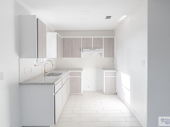 2nd image of 7817 Palm Grove Dr