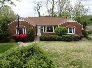 11506 Gardenia Dr, Pittsburgh, PA 15235