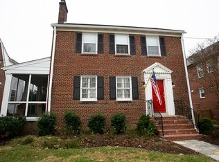 610 W View Ter, Alexandria, VA 22301