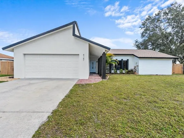 4147 Center Gate Blvd, Sarasota, FL 34233