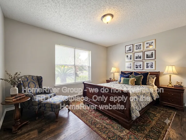 10455 Alpine Vlg — Photo 5