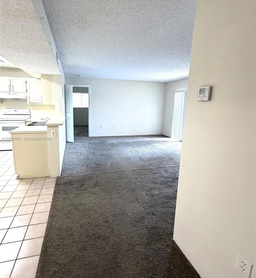 Palms Of Pembroke Condo — Photo 4