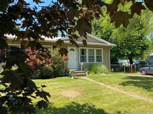 301 Maple Ave, Old Saybrook, CT 06475