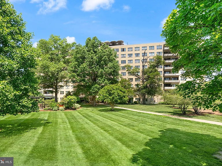 6621 Wakefield Dr #913 — Photo 40