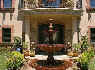 919 Lundy Ln, Los Altos, CA 94024