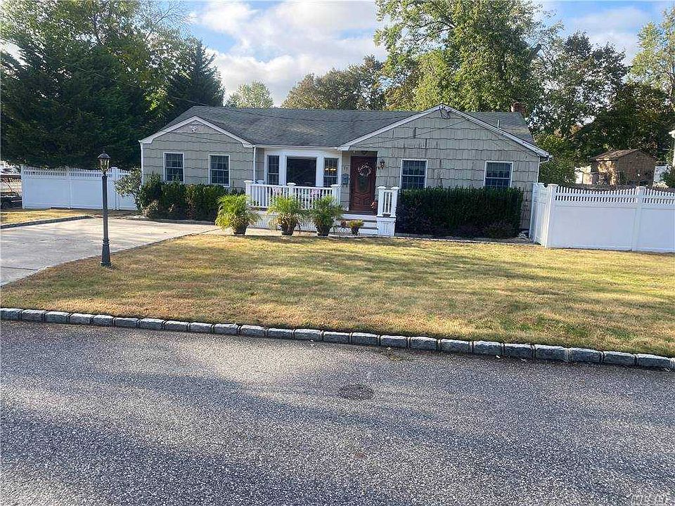 2nd image of 17 Newton Blvd