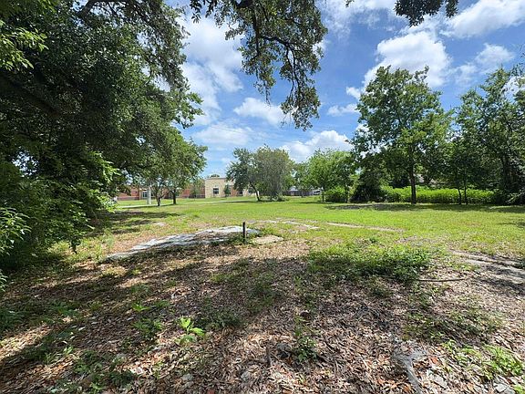 3rd image of 1819 Neuman St Lot 9