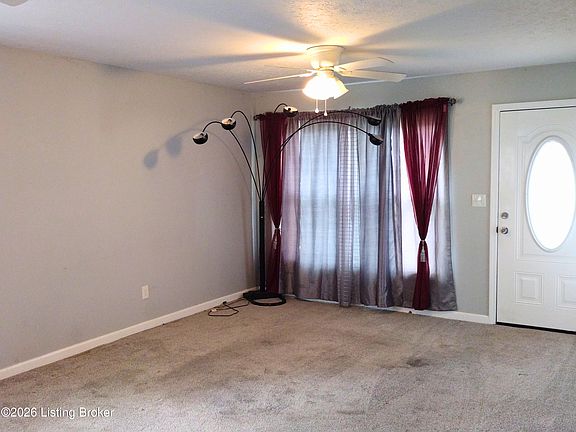 3rd image of 208 Blossom Rd