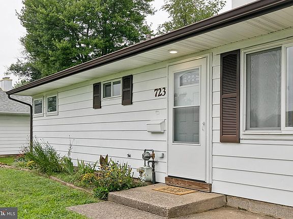 2nd image of 723 Auburn Rd