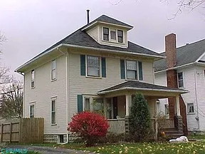 294 Forest St photo 1