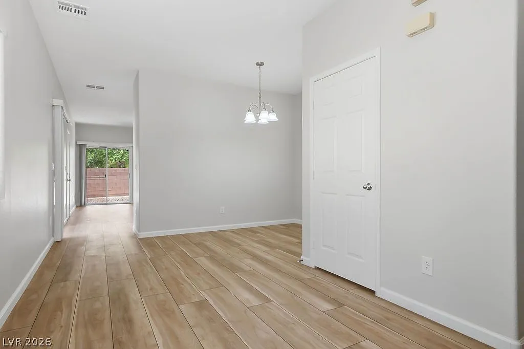 3 bed, 2.5 bath, 1521 sqft, $1,775 — Photo 4