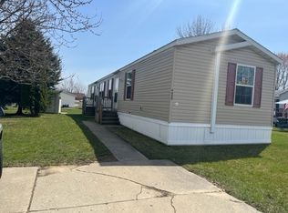 4439 Rainbow Ln #125, Flint, MI 48507