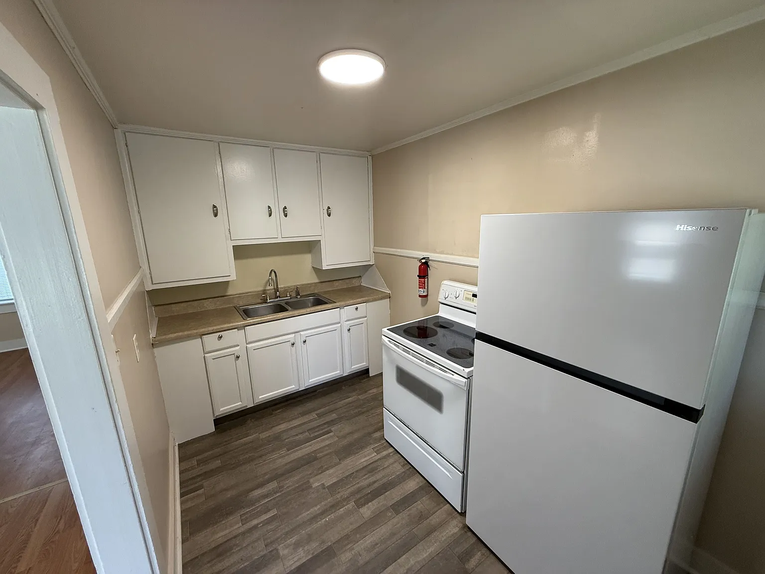 110 School Street - D — Photo 4