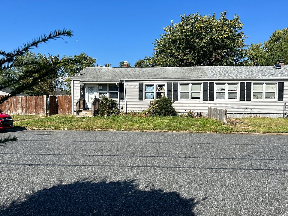 1st image of 49 Aberdeen Ave