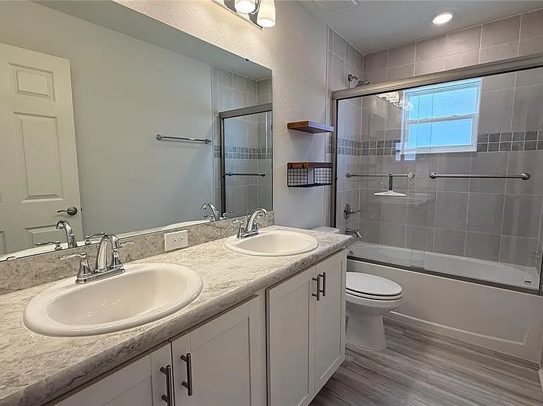 3139 Laurel Oak Ln — Photo 12