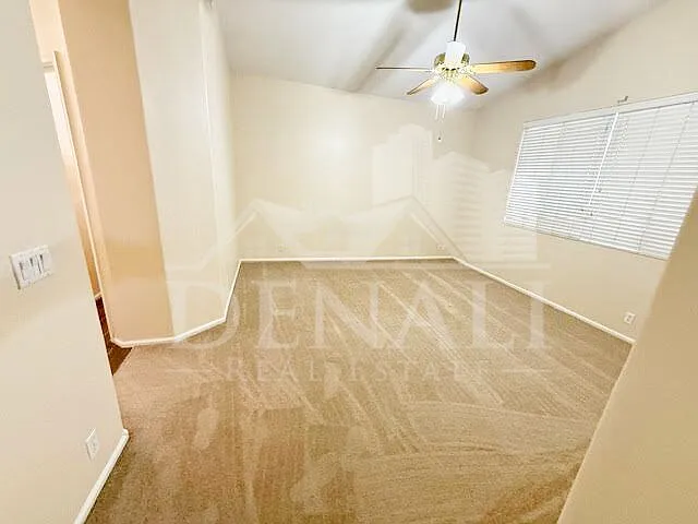 797 N Gregory Pl — Photo 6