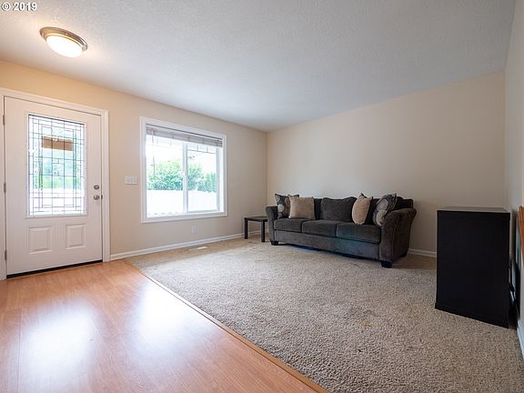 3rd image of 10423 NE 93rd Ave
