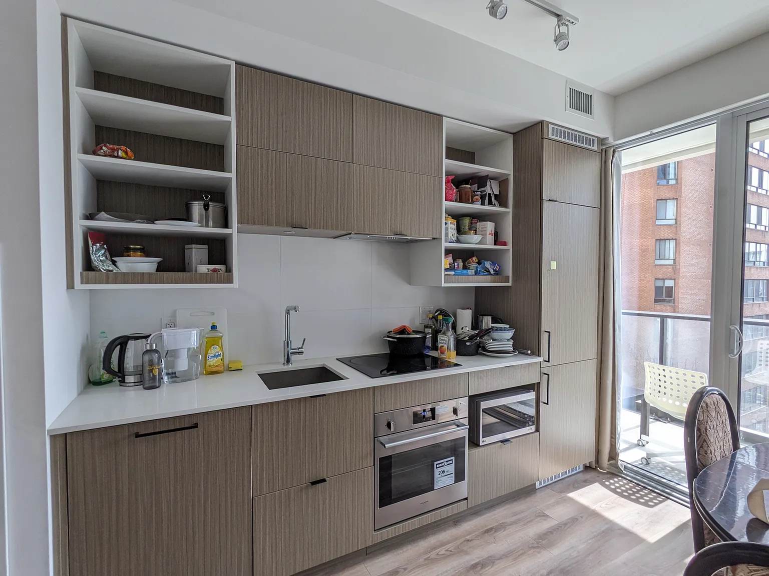 1 bed, 780 sqft, $1,600 — Photo 3